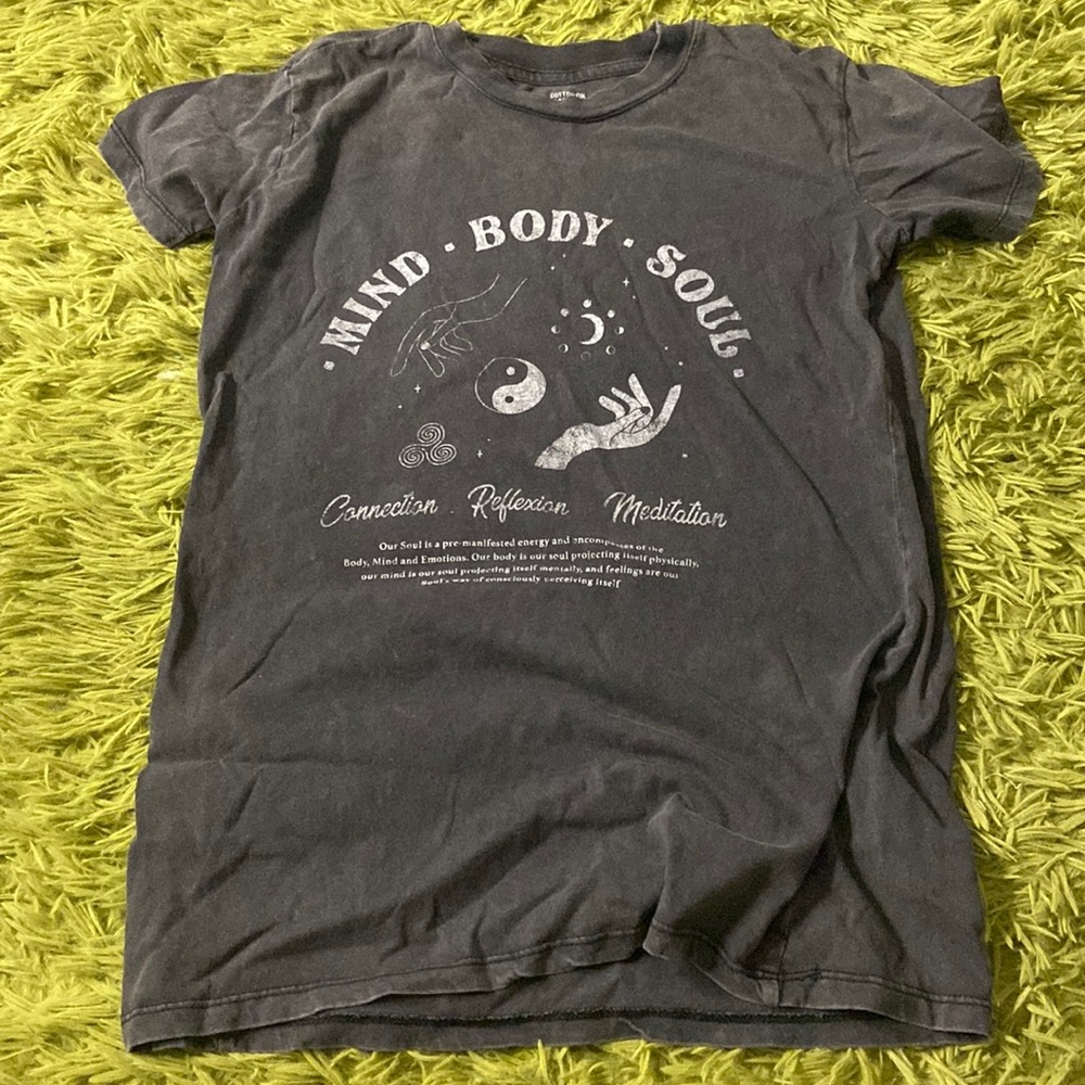 cotton on graphic tee